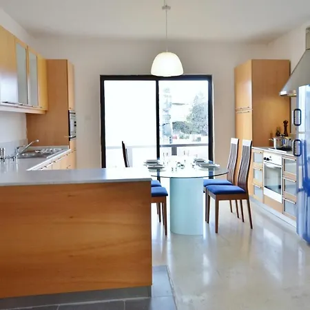 City Living Tk3 Rm 5 Saint Julian's